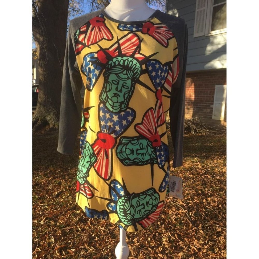NWT LuLaRoe Randy Raglan T Shirt Size Medium Patriotic Liberty Americana